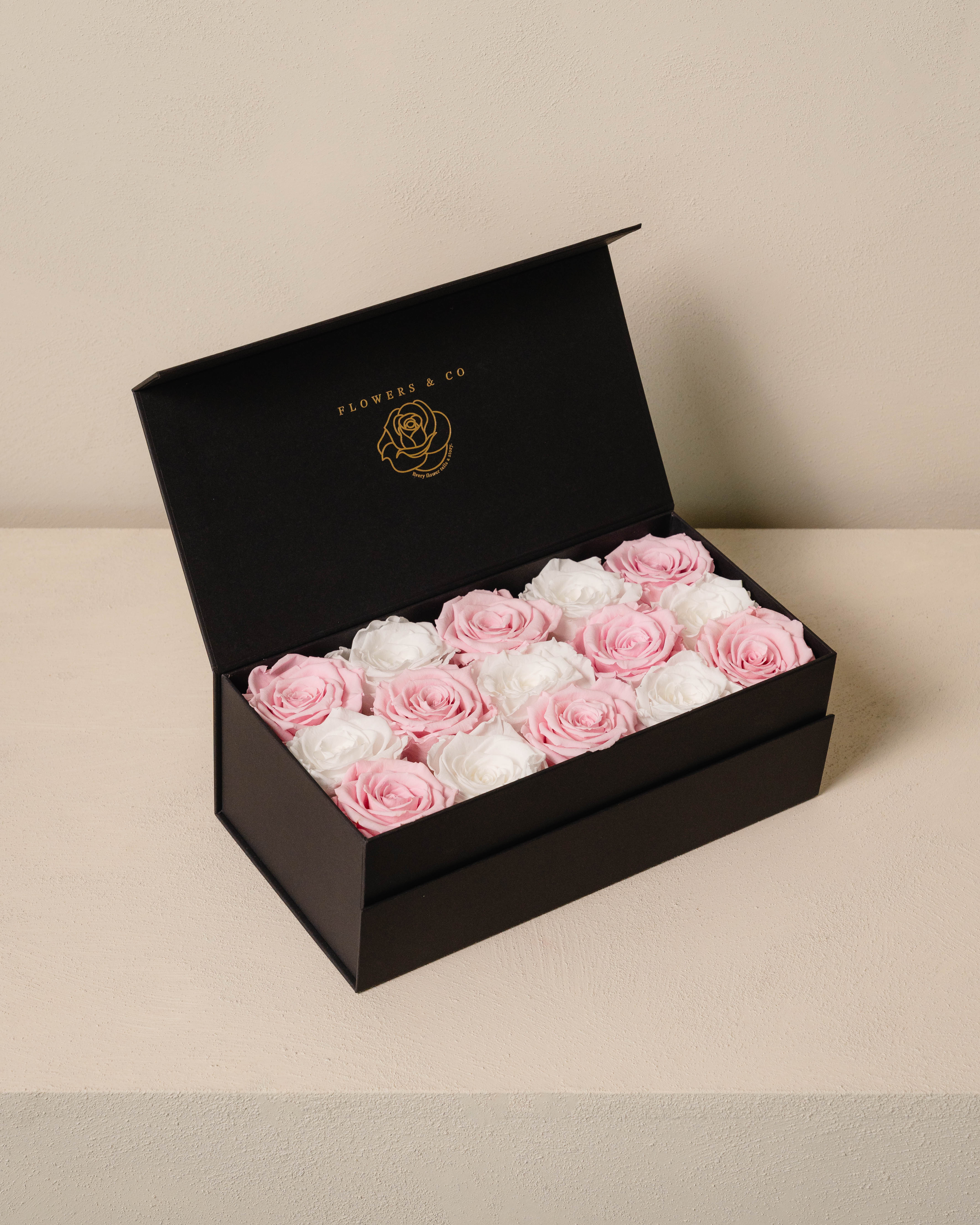 Pink/White Longlife Rose Box – medium