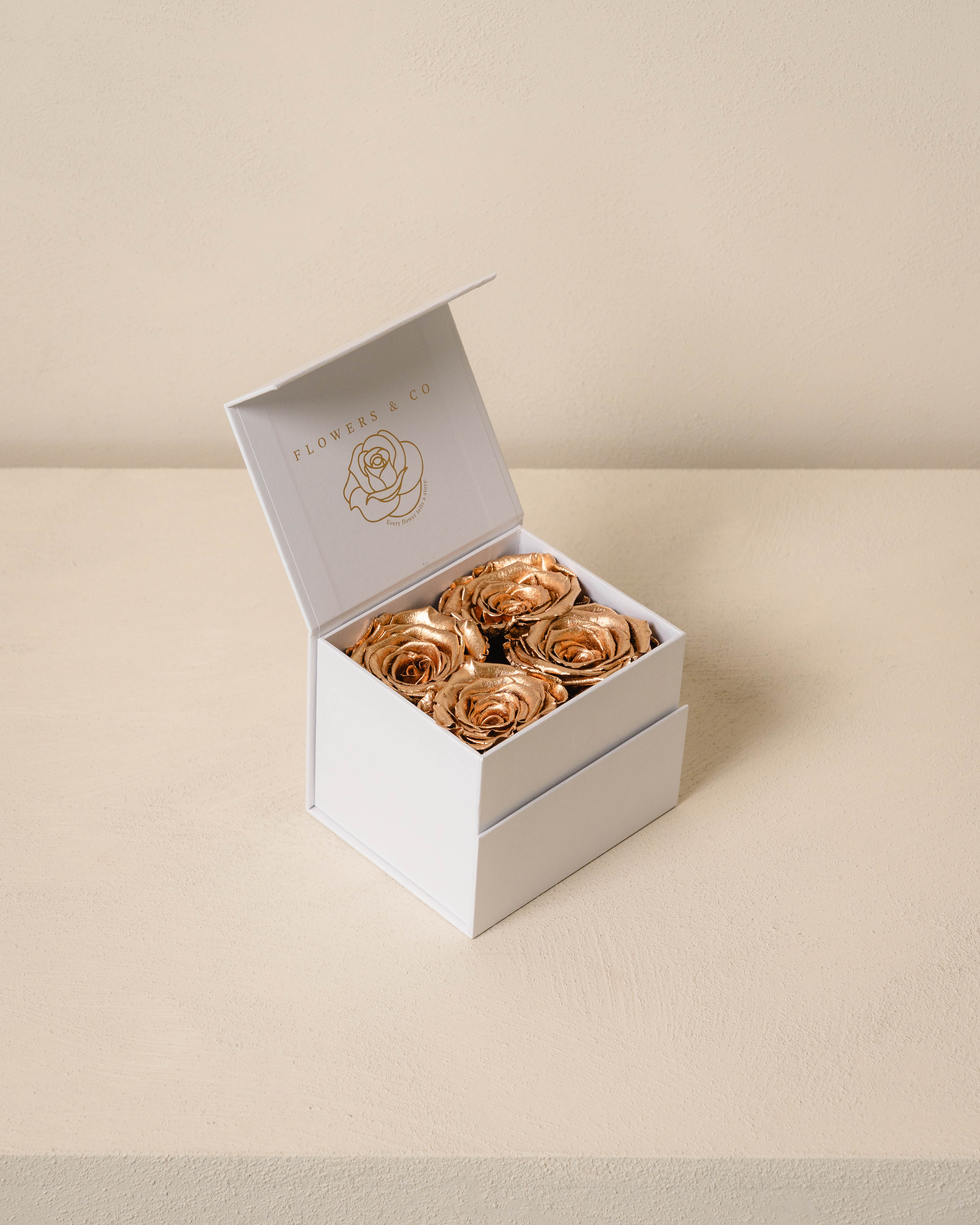 Gold longlife rose box- small