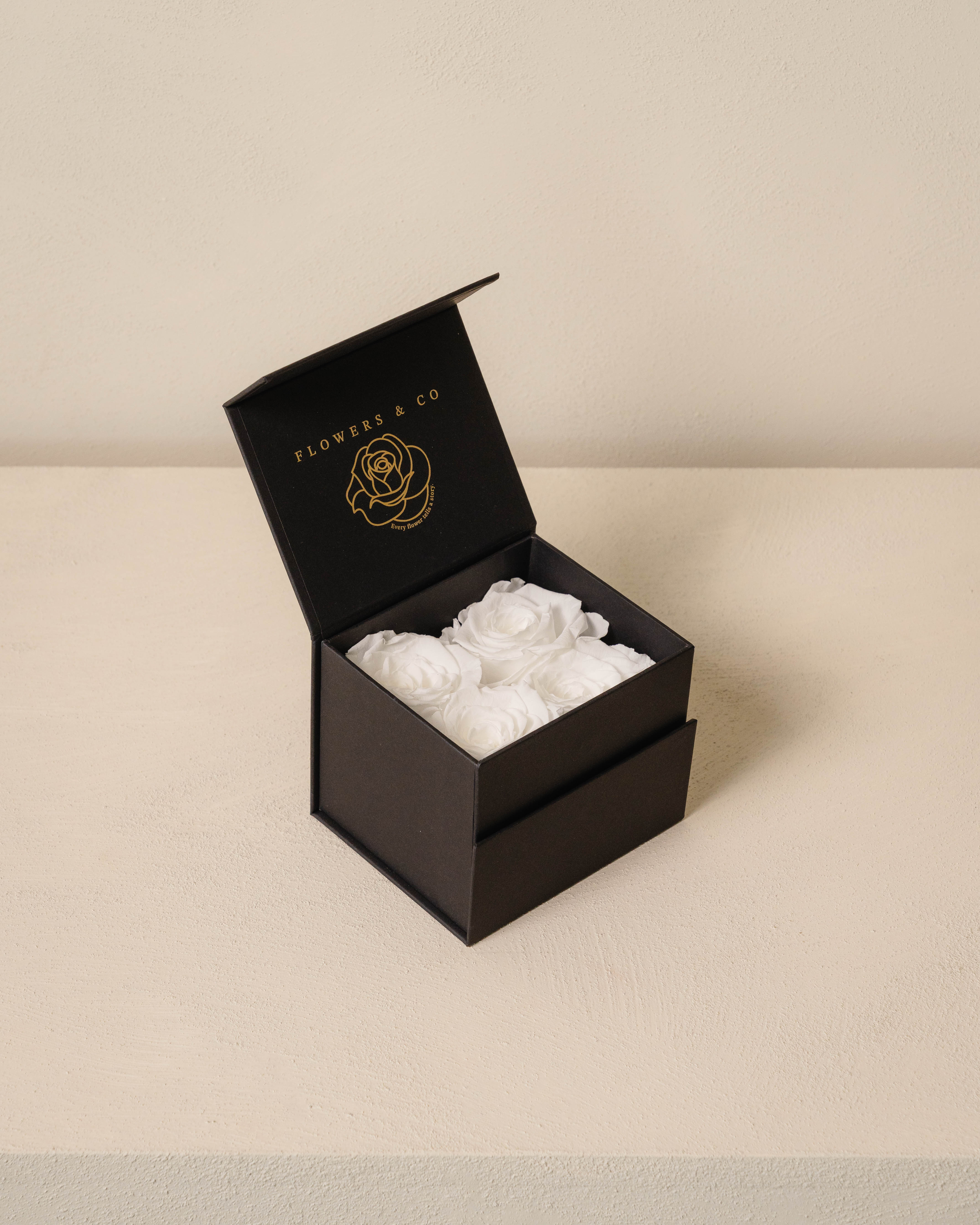 White longlife rose box- small