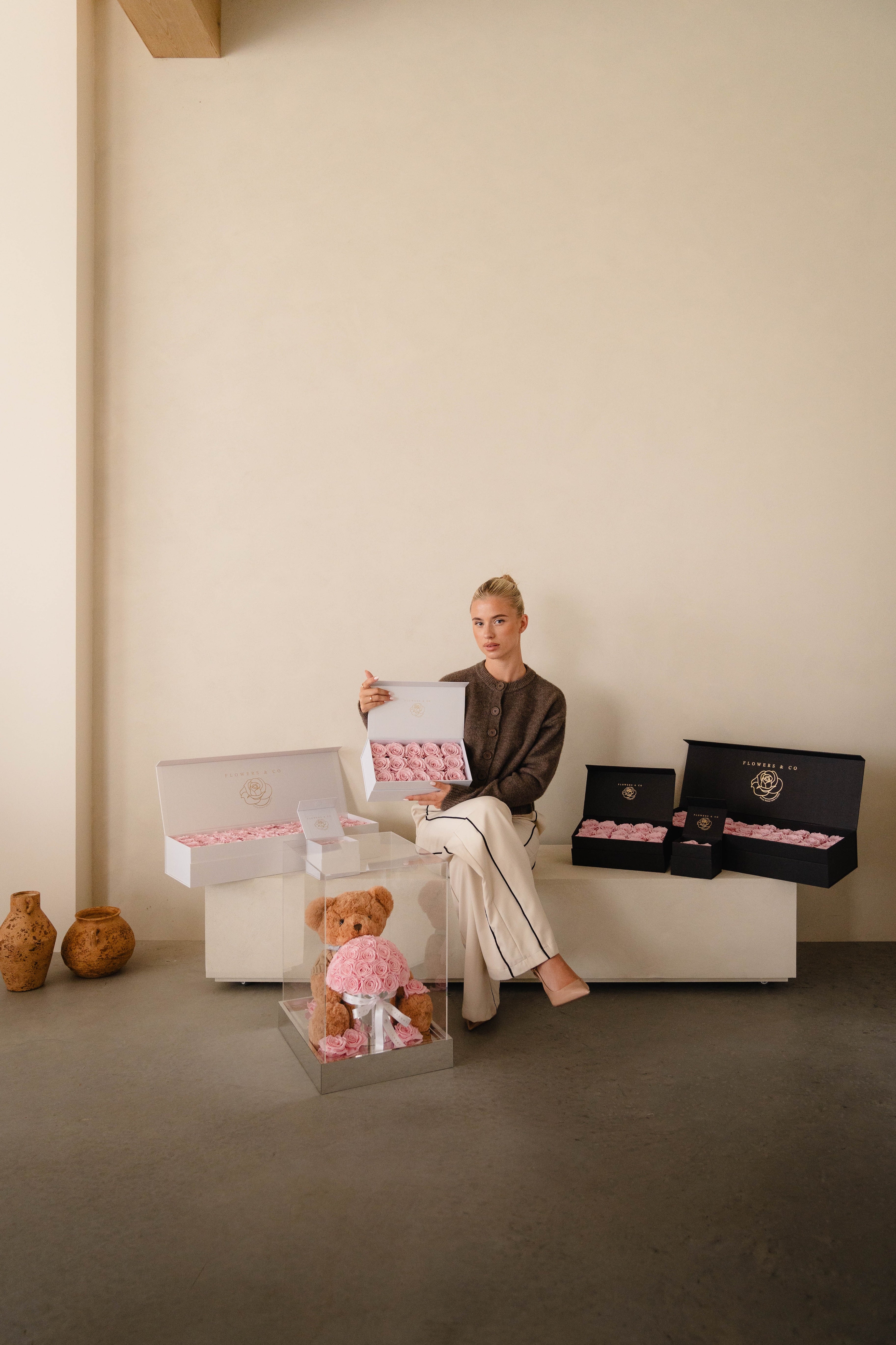 The Rose Hug Bear Pink